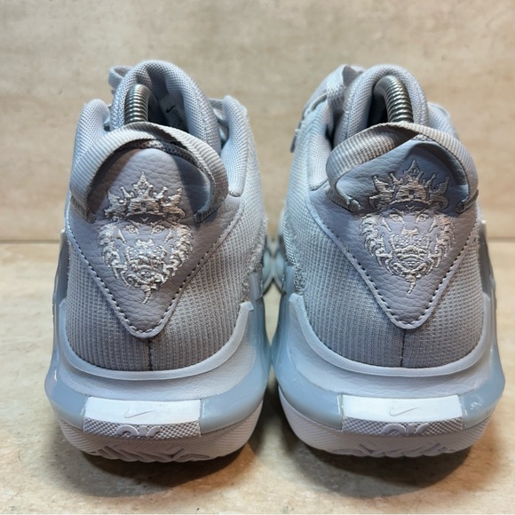 Nike LeBron Basketball Shoes main image 7